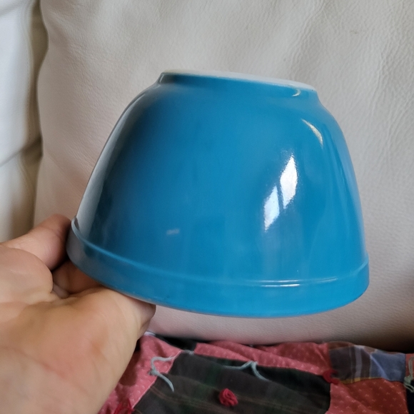 Pyrex bowl 401 1 1/2 PT ovenware - Picture 2 of 6